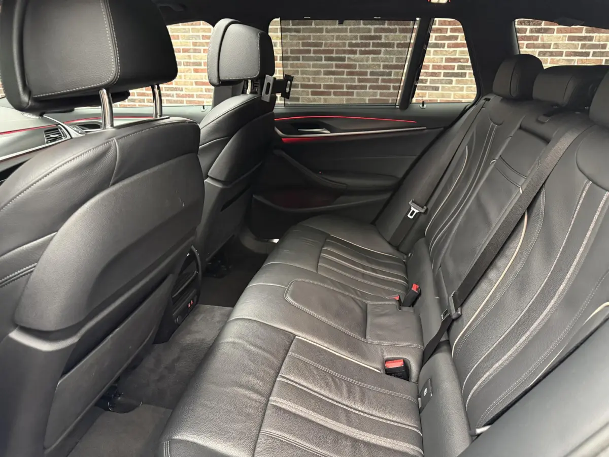 530e High Executive Onderhoud tot 2-2029 of 143.000km incl.