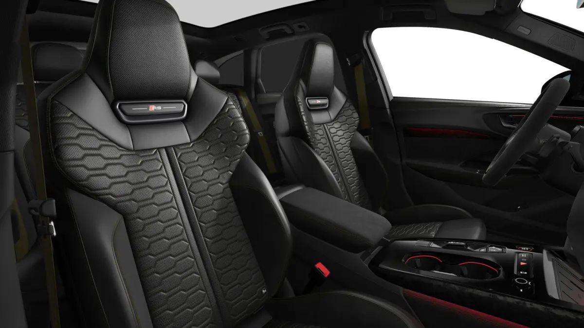 RS 5 Avant e-hybrid quattro 639 PK | RS-sportuitlaat | RS-ceramic brakes | RS-sportstoelen | Panoramadak | 360 Camera | Bang & Olufsen | Stoelverwarming | MMI bijrijdersdisplay |