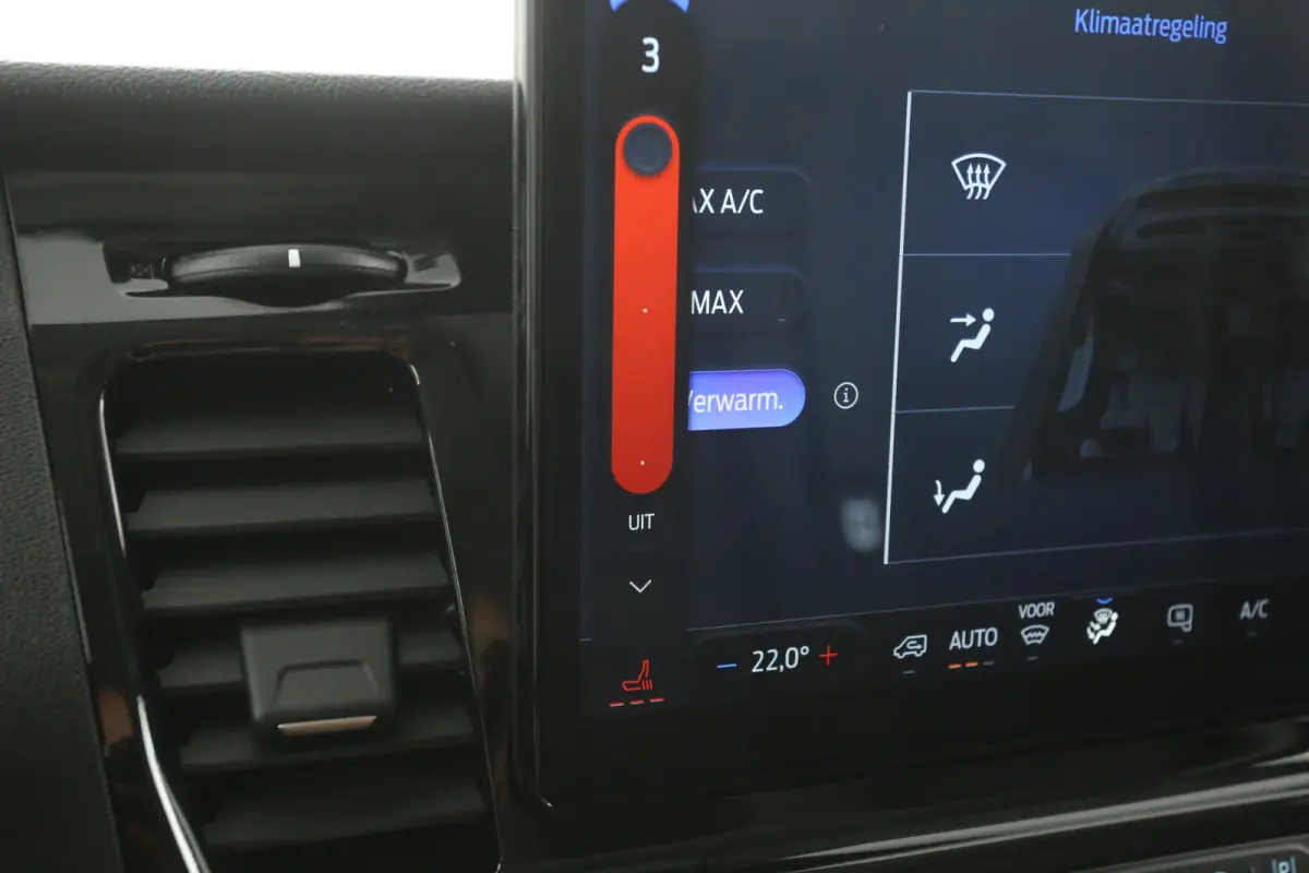 L2H2 68 kWh 184PK | Snelladen | SOH 97% | Clima | Cruise | Carplay | 3 Zits | Navi | Parkeersens.