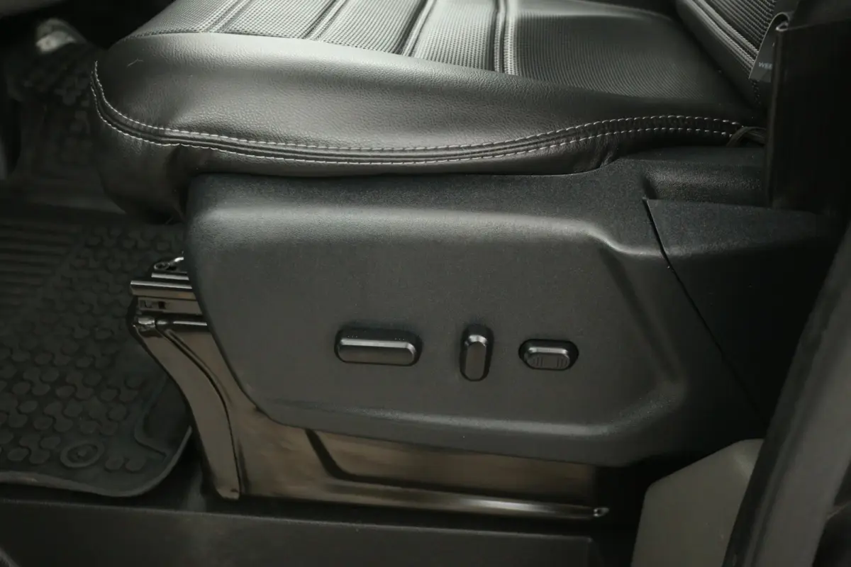L2H2 68 kWh 184PK | Snelladen | SOH 97% | Clima | Cruise | Carplay | 3 Zits | Navi | Parkeersens.