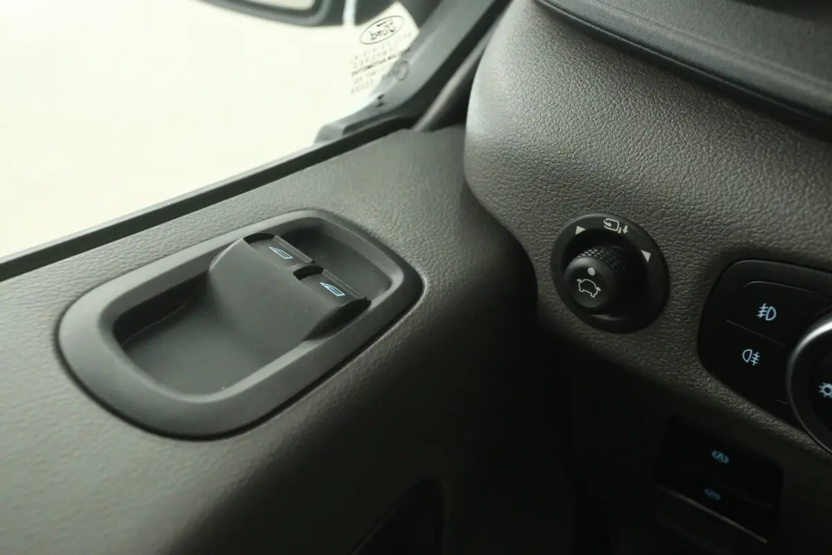 L2H2 68 kWh 184PK | Snelladen | SOH 97% | Clima | Cruise | Carplay | 3 Zits | Navi | Parkeersens.