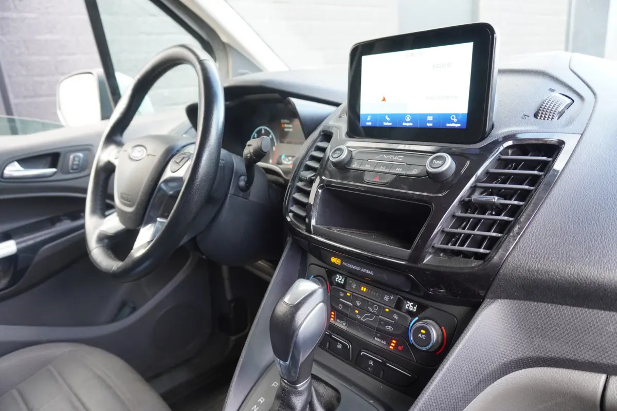 Limited 1.5 EcoBlue 120PK L2 Automaat EURO 6 - AC/Climate - Navi - Cruise - €8.900,- Excl.
