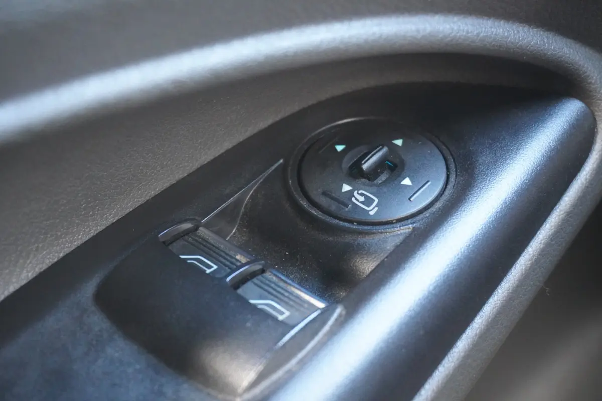 Limited 1.5 EcoBlue 120PK L2 Automaat EURO 6 - AC/Climate - Navi - Cruise - €8.900,- Excl.