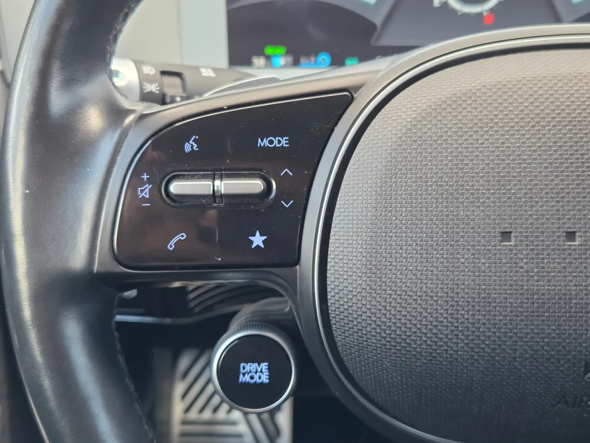 Connect+ 77.4 kWh Cruise control adaptief / Apple Carplay/Android Auto / Achteruitrijcamera / keyless entry/start