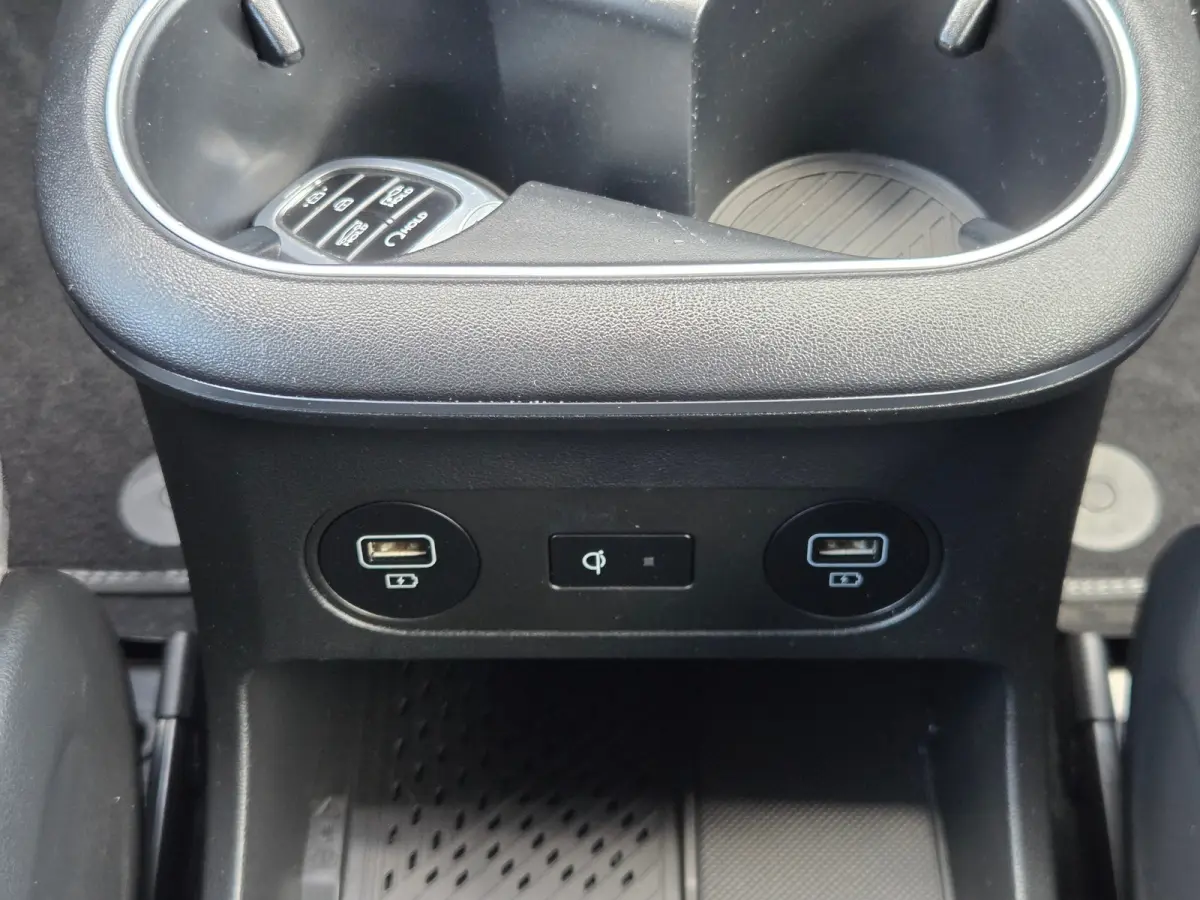 Connect+ 77.4 kWh Cruise control adaptief / Apple Carplay/Android Auto / Achteruitrijcamera / keyless entry/start