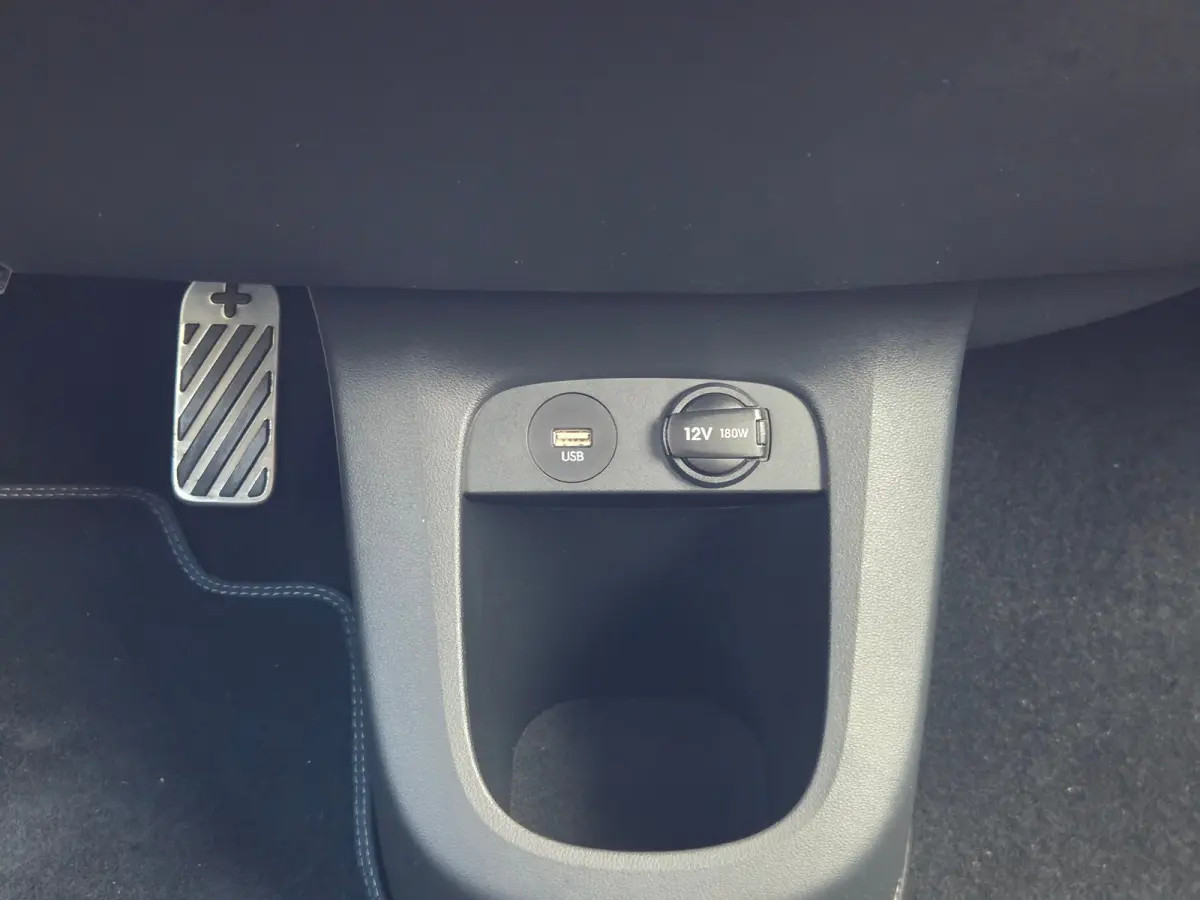 Connect+ 77.4 kWh Cruise control adaptief / Apple Carplay/Android Auto / Achteruitrijcamera / keyless entry/start