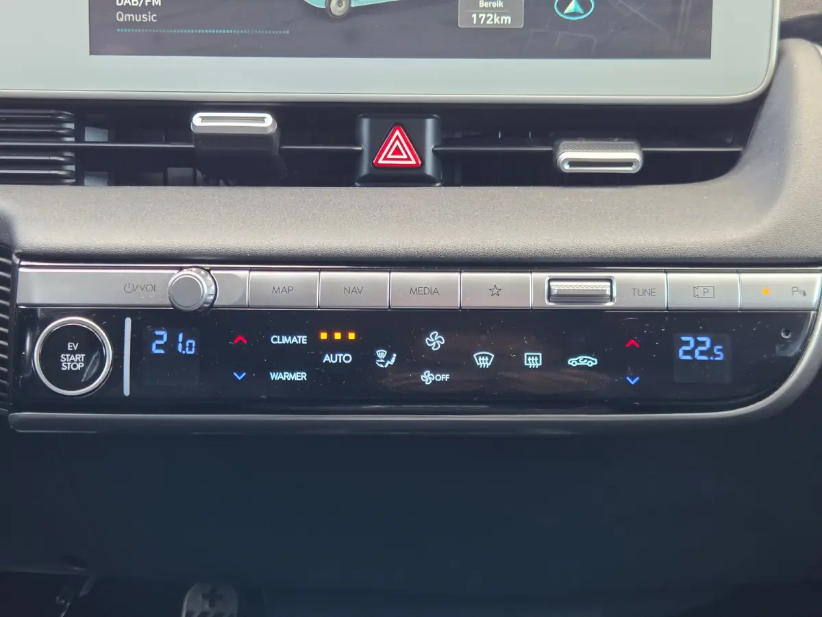 Connect+ 77.4 kWh Cruise control adaptief / Apple Carplay/Android Auto / Achteruitrijcamera / keyless entry/start