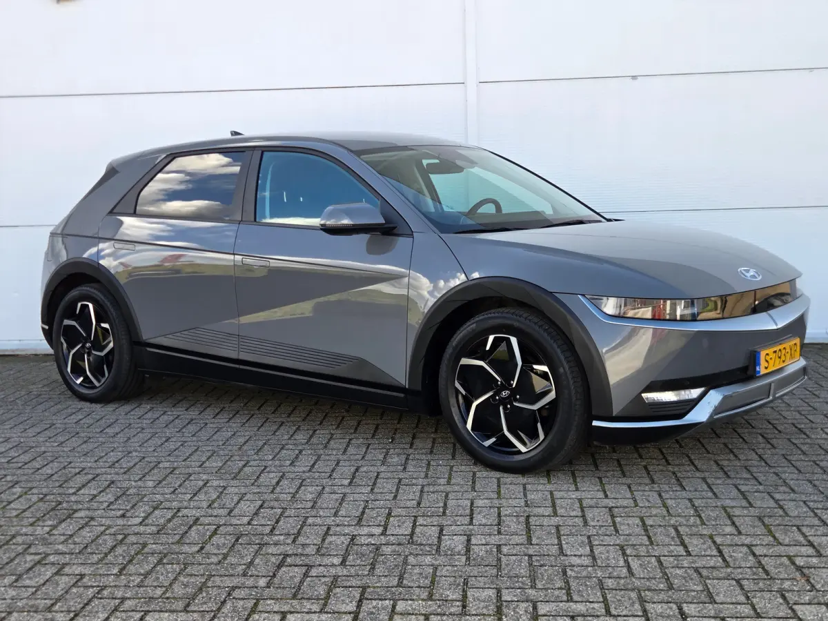Connect+ 77.4 kWh Cruise control adaptief / Apple Carplay/Android Auto / Achteruitrijcamera / keyless entry/start