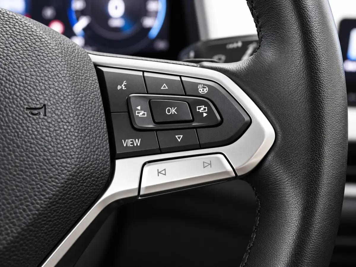 1.0 eTSI | PDC | Stuur- en stoelverwarming | Apple CarPlay