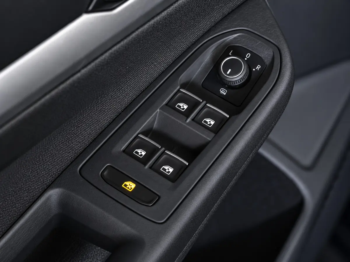1.0 eTSI | PDC | Stuur- en stoelverwarming | Apple CarPlay