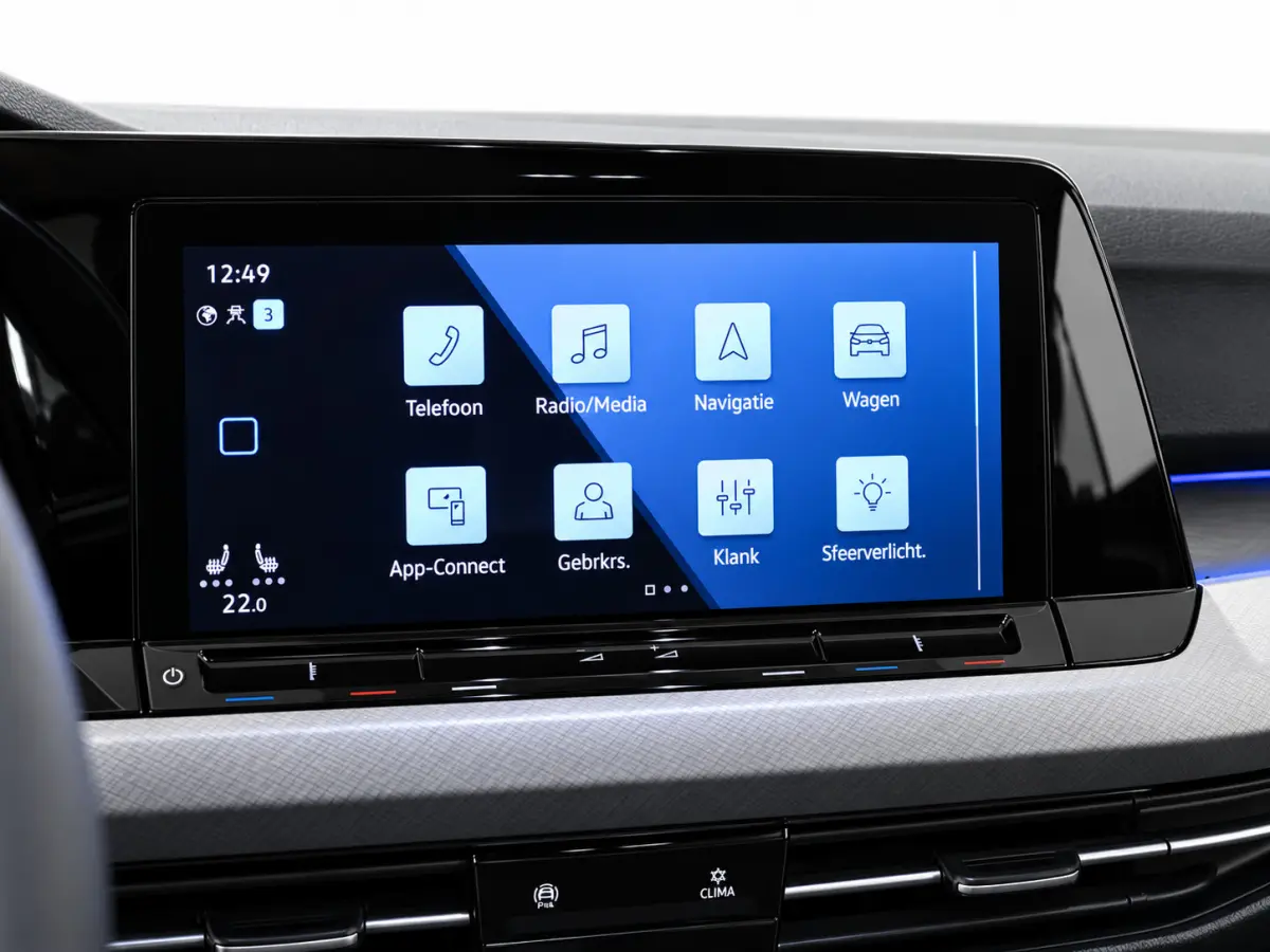 1.0 eTSI | PDC | Stuur- en stoelverwarming | Apple CarPlay