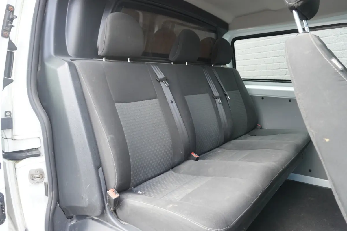 2.0 TDCI Dubbel Cabine L2H2 EURO 6 - Airco - Cruise - PDC - €17.900,- Excl.