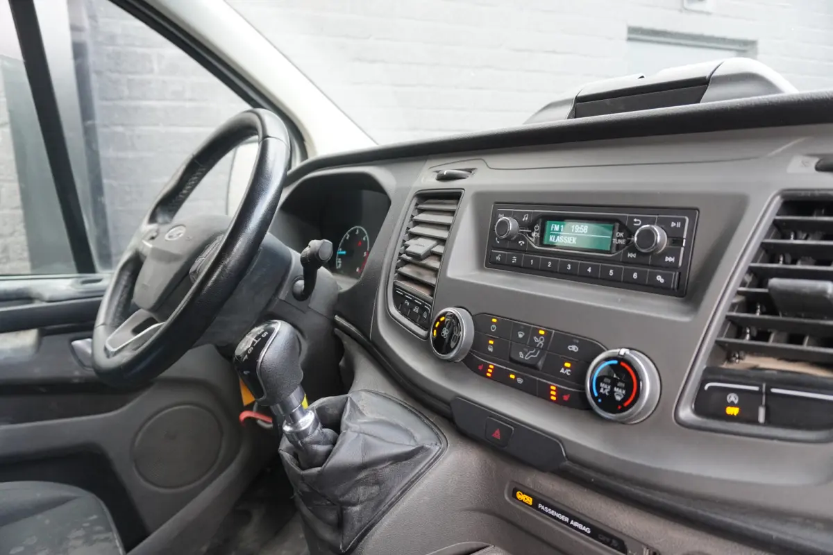 2.0 TDCI Dubbel Cabine L2H2 EURO 6 - Airco - Cruise - PDC - €17.900,- Excl.