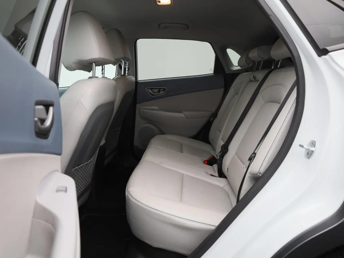 EV Fashion 64 kWh | SOH 100% | Apple Carplay / Android Auto | Lederen Bekleding | KRELL Audio | Head-Up Display |