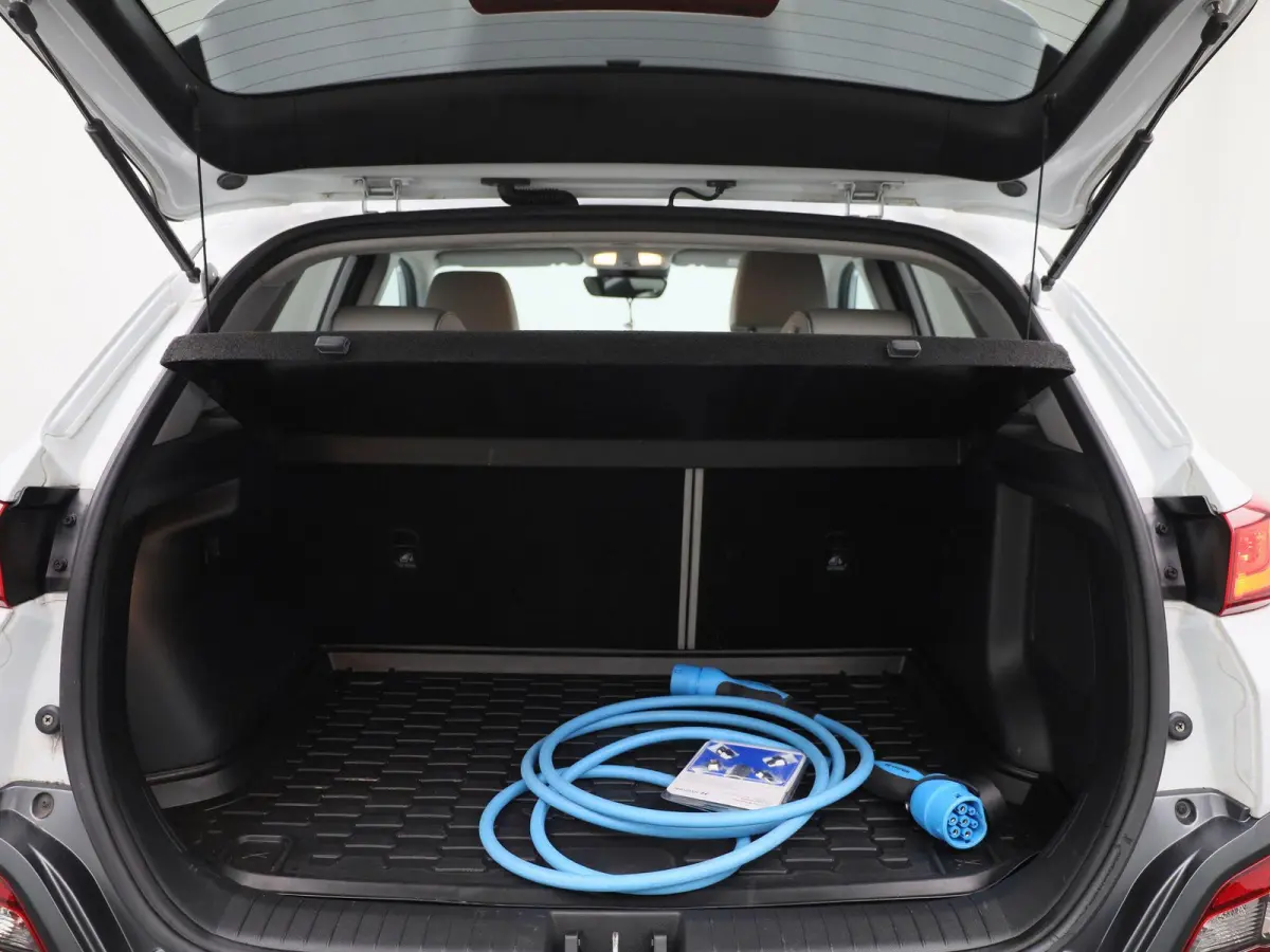EV Fashion 64 kWh | SOH 100% | Apple Carplay / Android Auto | Lederen Bekleding | KRELL Audio | Head-Up Display |