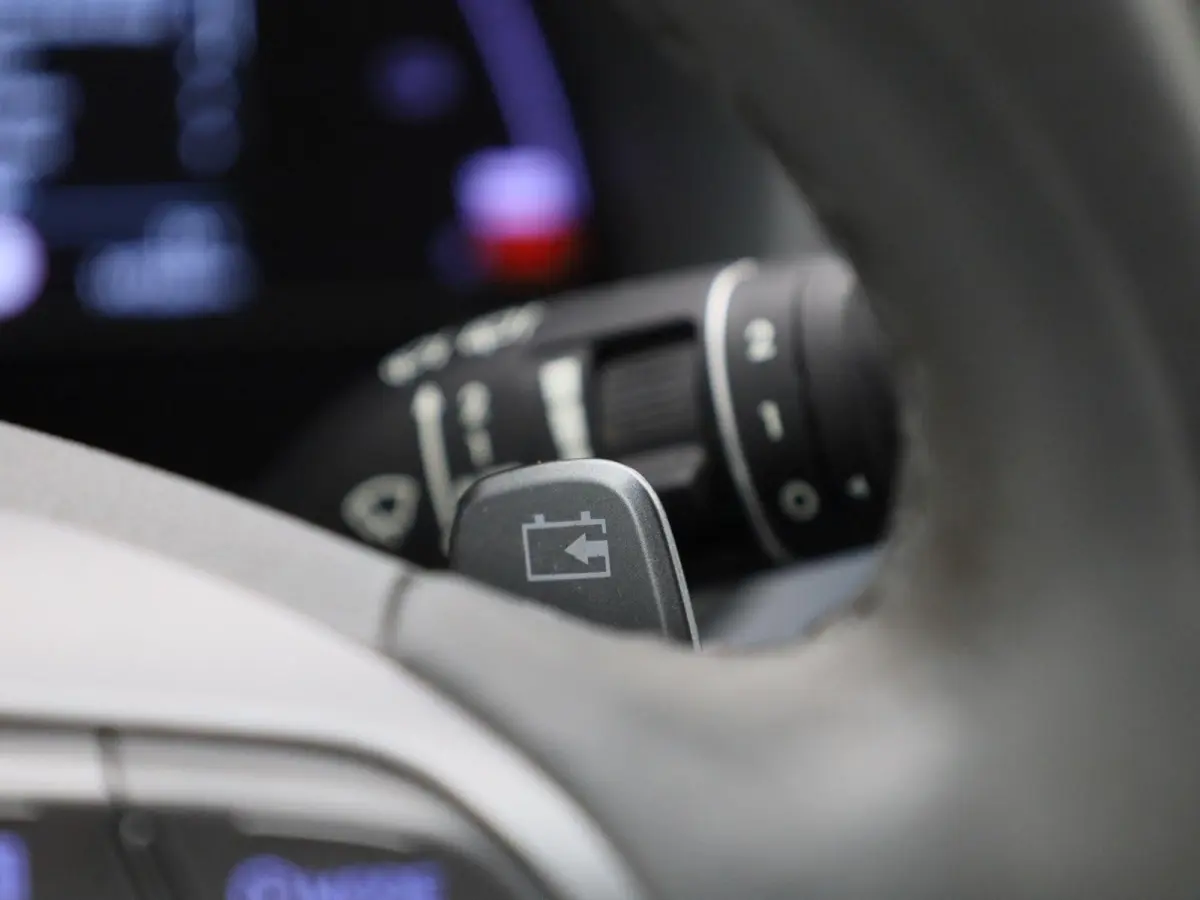EV Fashion 64 kWh | SOH 100% | Apple Carplay / Android Auto | Lederen Bekleding | KRELL Audio | Head-Up Display |