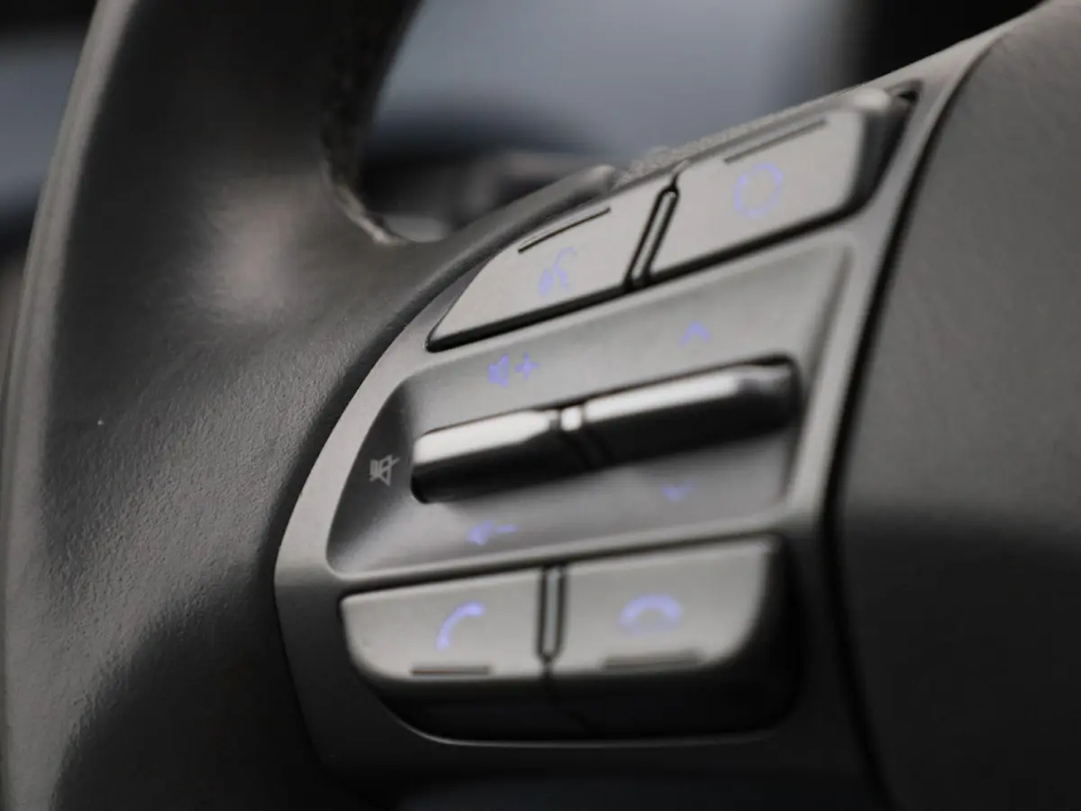 EV Fashion 64 kWh | SOH 100% | Apple Carplay / Android Auto | Lederen Bekleding | KRELL Audio | Head-Up Display |