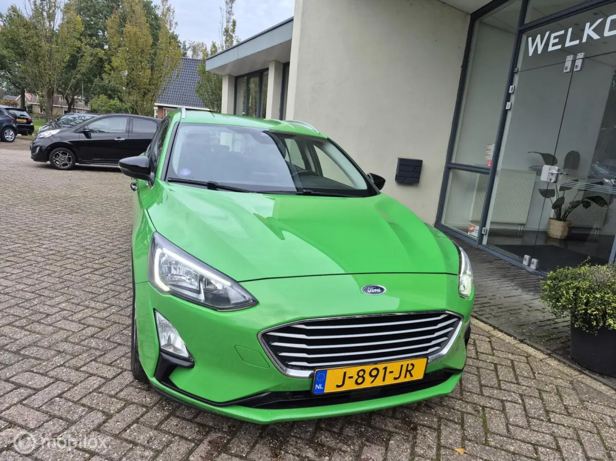 1.0 EcoBoost Trend Edition |LED|Navi|T.haak