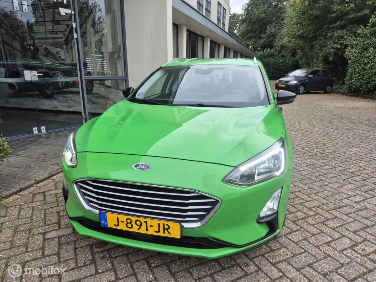 1.0 EcoBoost Trend Edition |LED|Navi|T.haak