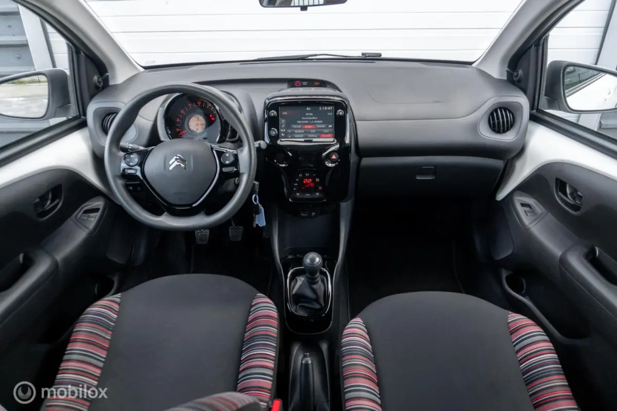 1.0 VTi Shine |Stoelverwarming|Camera|Carplay