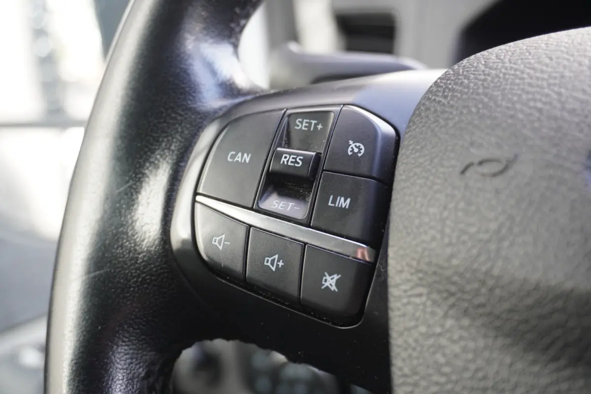 2.0 TDCI L3H2 EURO 6 - Airco - Cruise - PDC - €15.900,- Excl.