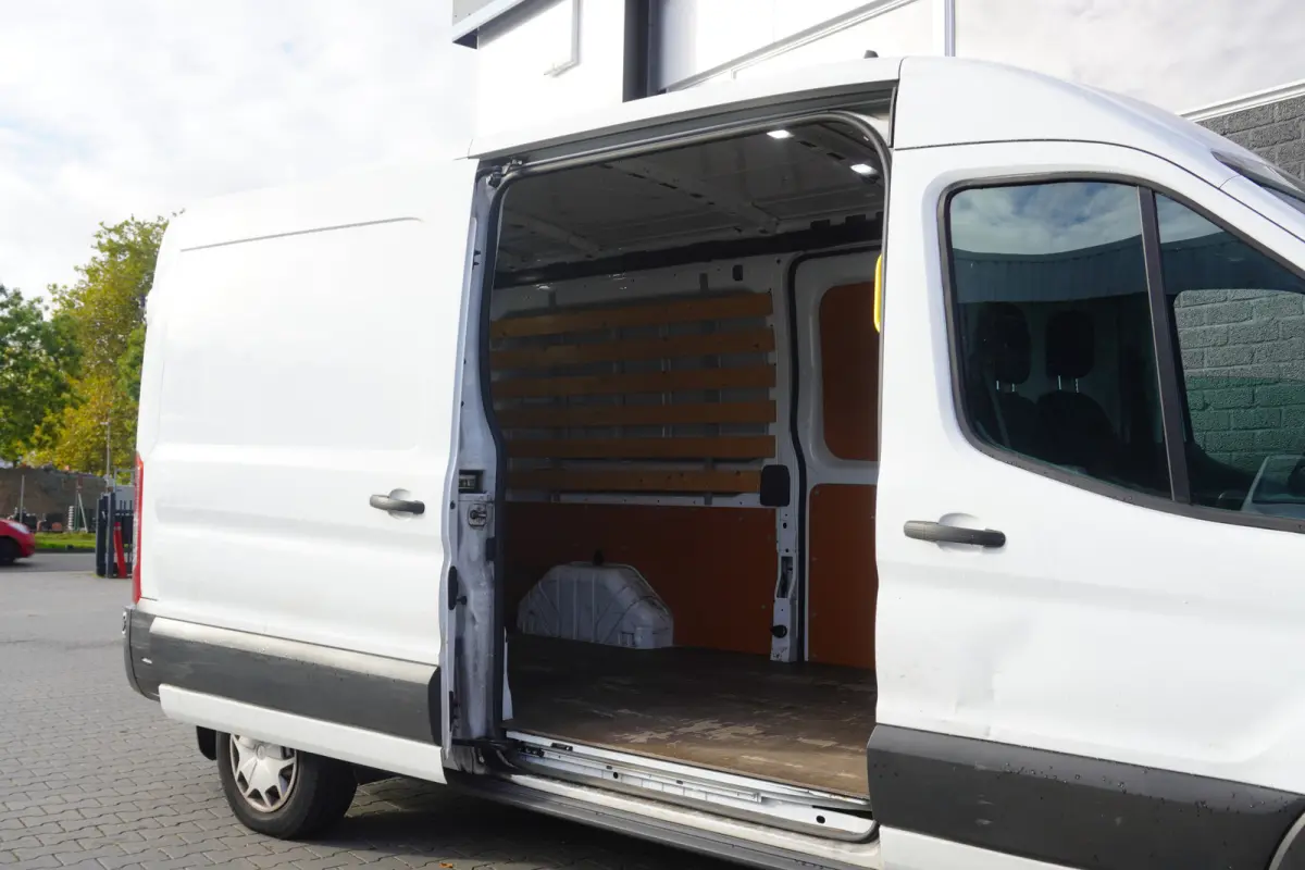 2.0 TDCI L3H2 EURO 6 - Airco - Cruise - PDC - €15.900,- Excl.