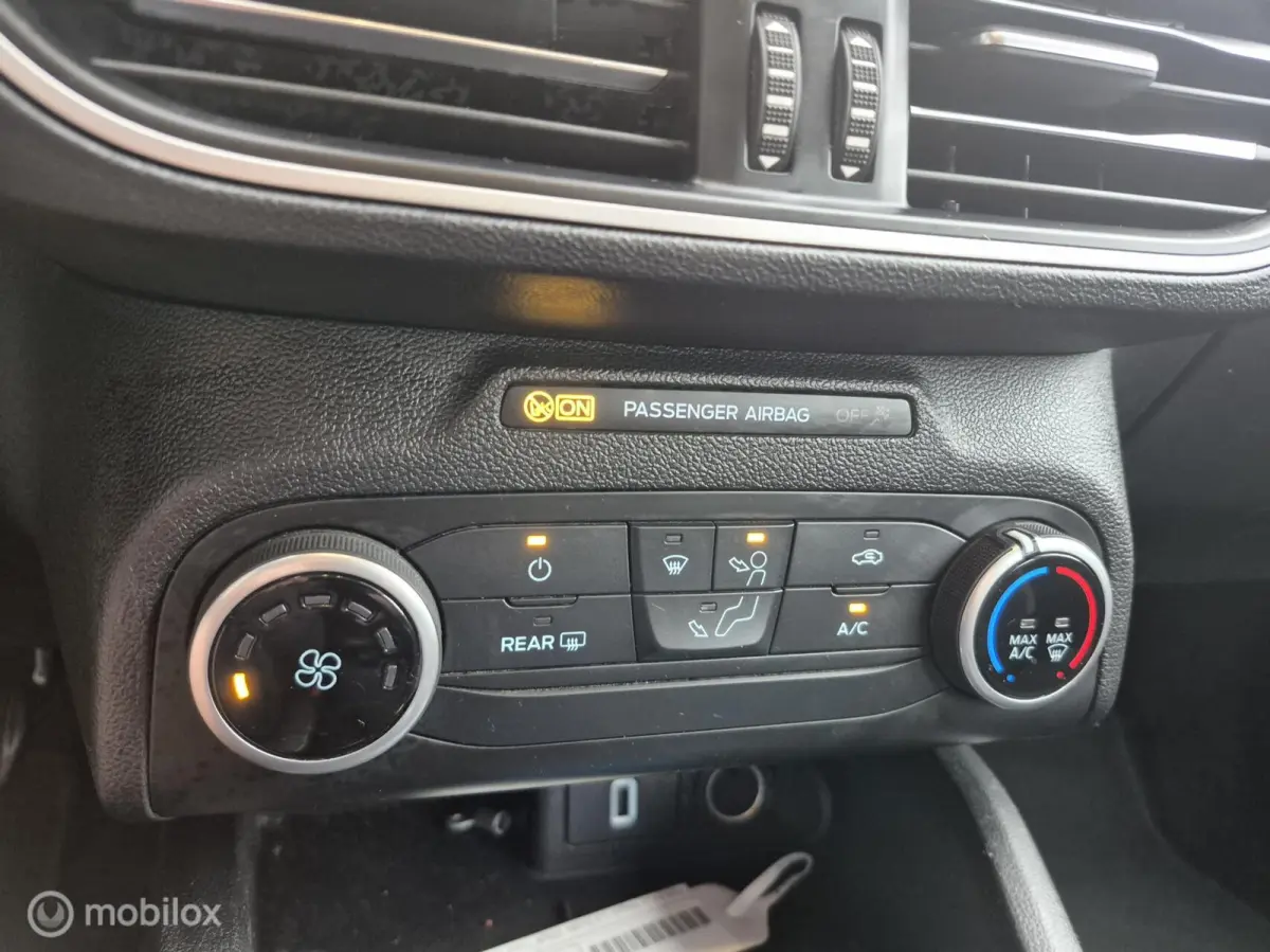 1.0 EcoBoost Trend Edition Navi|T.haak|LED