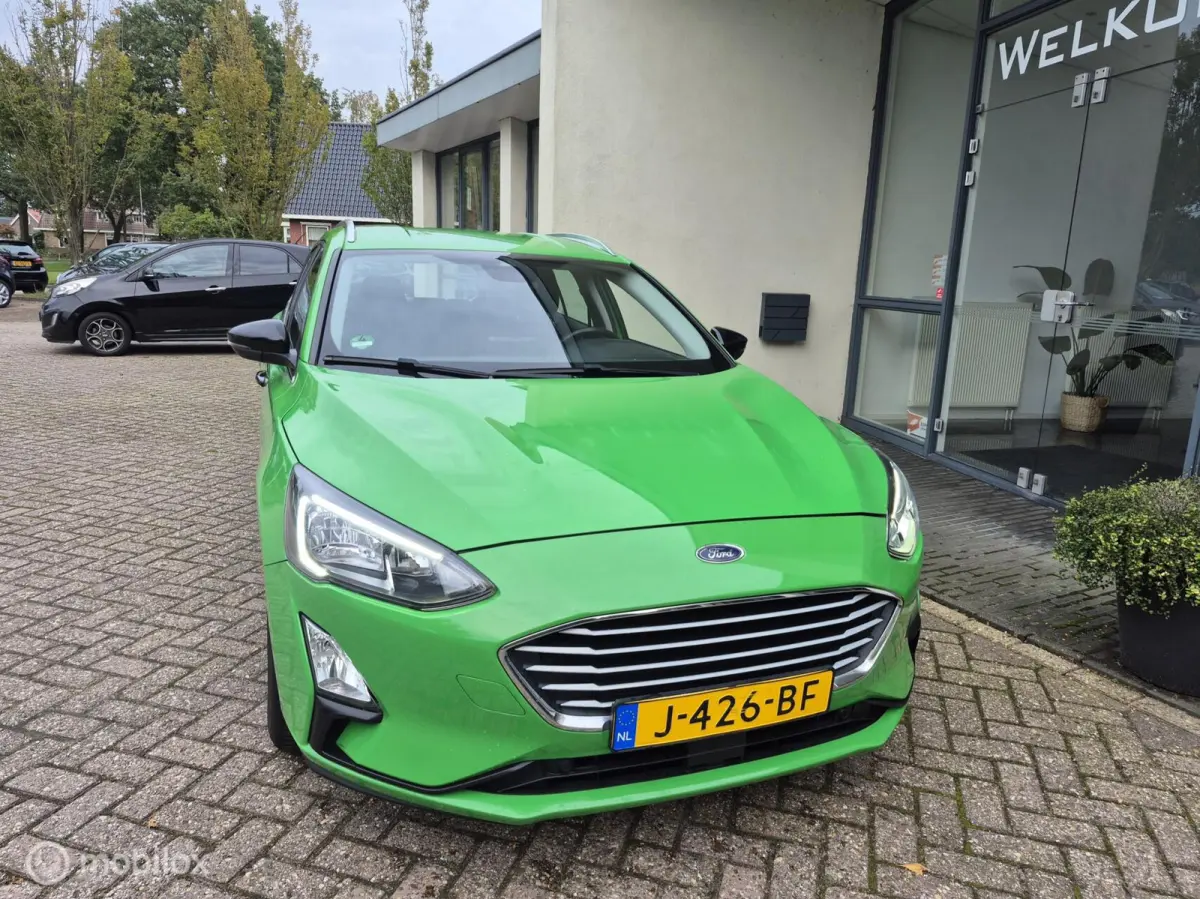 1.0 EcoBoost Trend Edition Navi|T.haak|LED