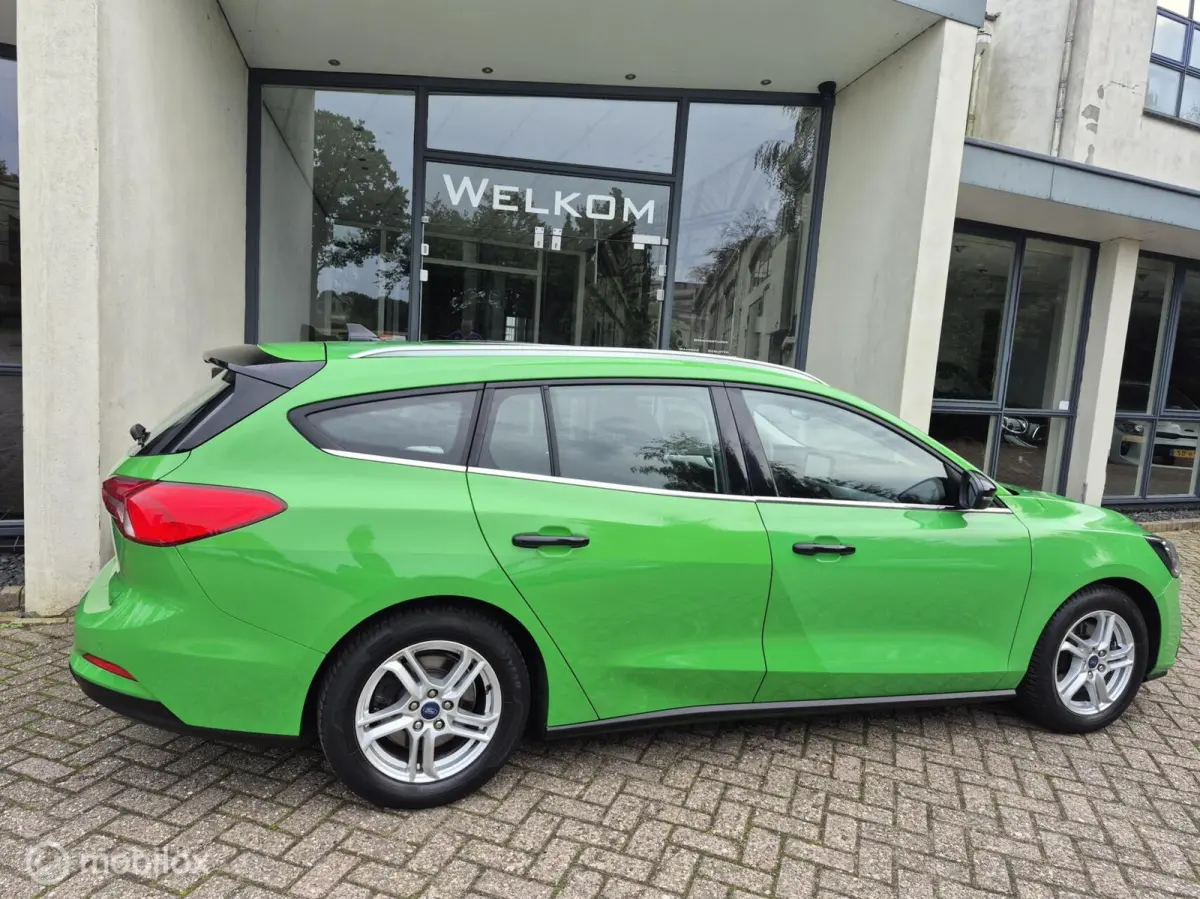 1.0 EcoBoost Trend Edition Navi|T.haak|LED