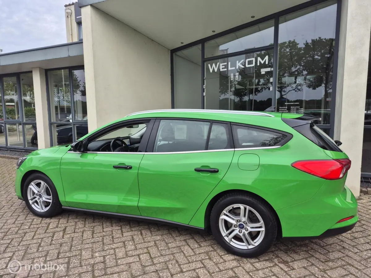 1.0 EcoBoost Trend Edition Navi|T.haak|LED