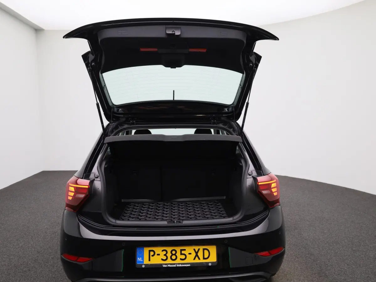 1.0 TSI Life Business 95 PK | Navigatie | Parkeersensoren | Stoelverwarming | Adaptive Cruise Control | Apple Carplay | Android Auto | Digital Cockpit Pro | Climate Control |