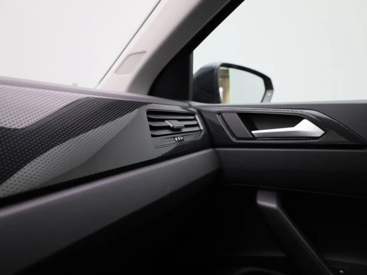 1.0 TSI Life Business 95 PK | Navigatie | Parkeersensoren | Stoelverwarming | Adaptive Cruise Control | Apple Carplay | Android Auto | Digital Cockpit Pro | Climate Control |