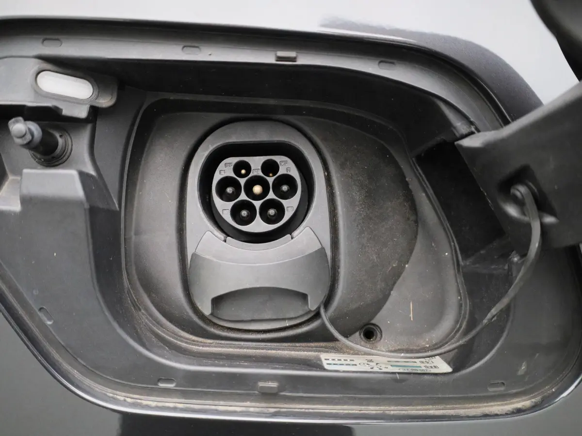 First Plus 58 kWh 204 PK | Automaat | Navigatie | Camera | Stoelverwarming | Keyless | Adaptive Cruise Control | Parkeersensoren | Apple Carplay | Android Auto | LED Matrix |