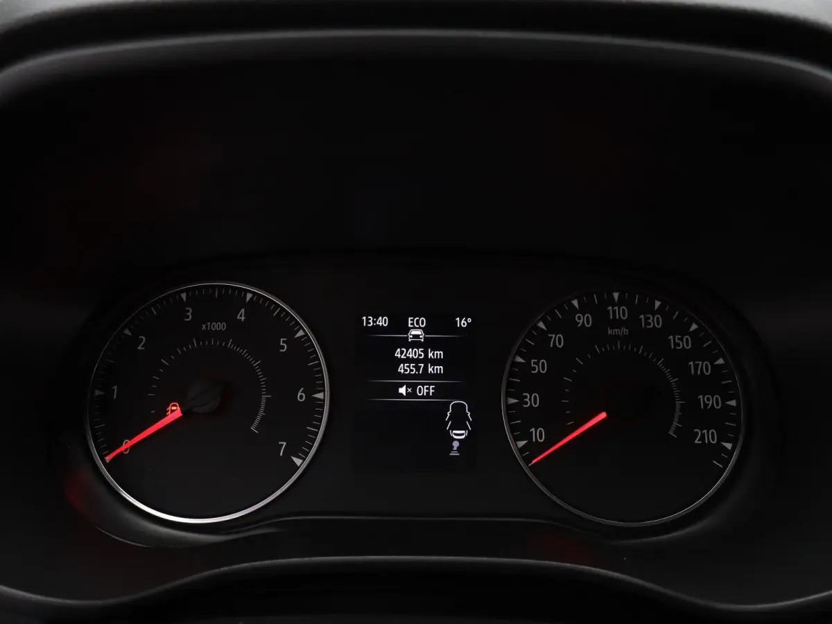 TCe 100 Bi-Fuel Essential | Airco | Trekhaak |
