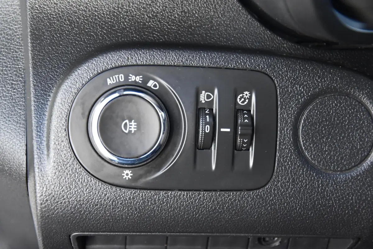1.5D Airco Cruise Navi Apple Carplay PDC Euro 6
