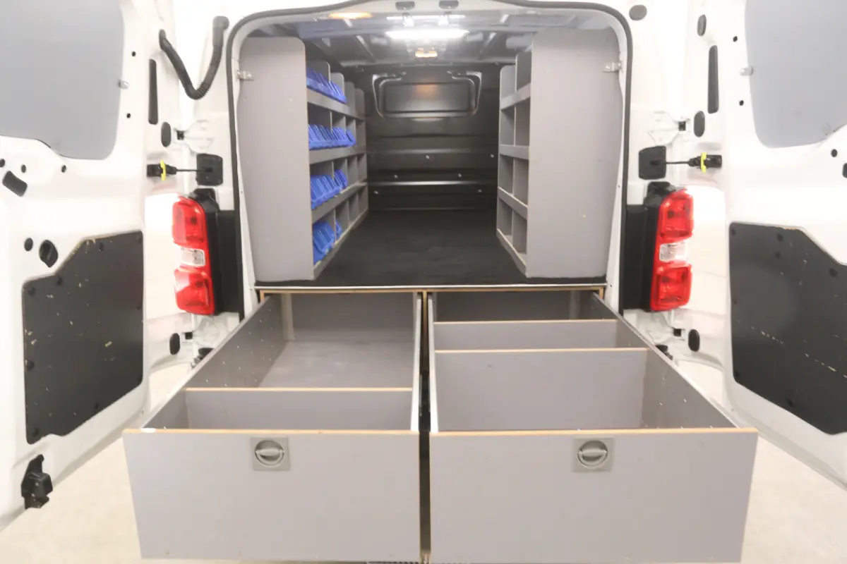 CDTI L2H1 | Airco | Cruise | 3 Zits | Parkeersens. | Kasten