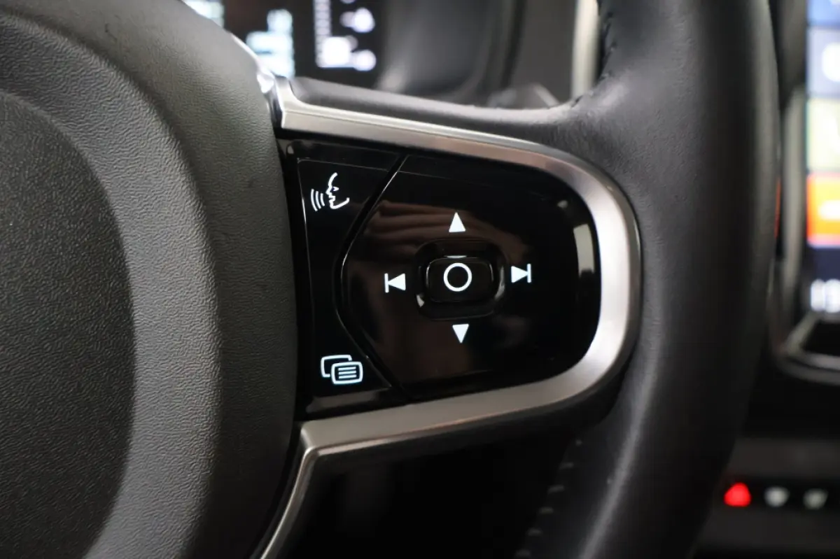 2.0 T5 AWD Momentum | Leder | Trekhaak