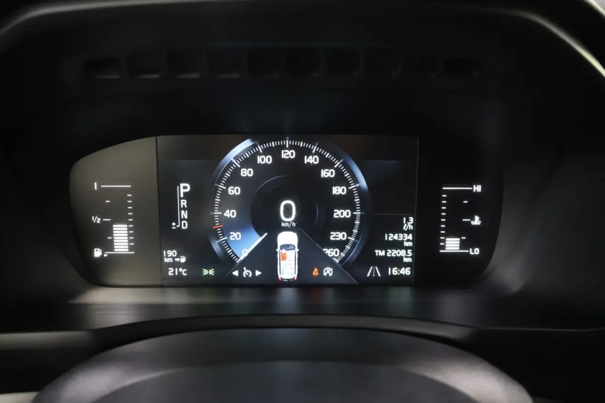 2.0 T5 AWD Momentum | Leder | Trekhaak