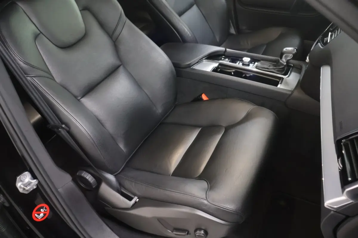 2.0 T5 AWD Momentum | Leder | Trekhaak