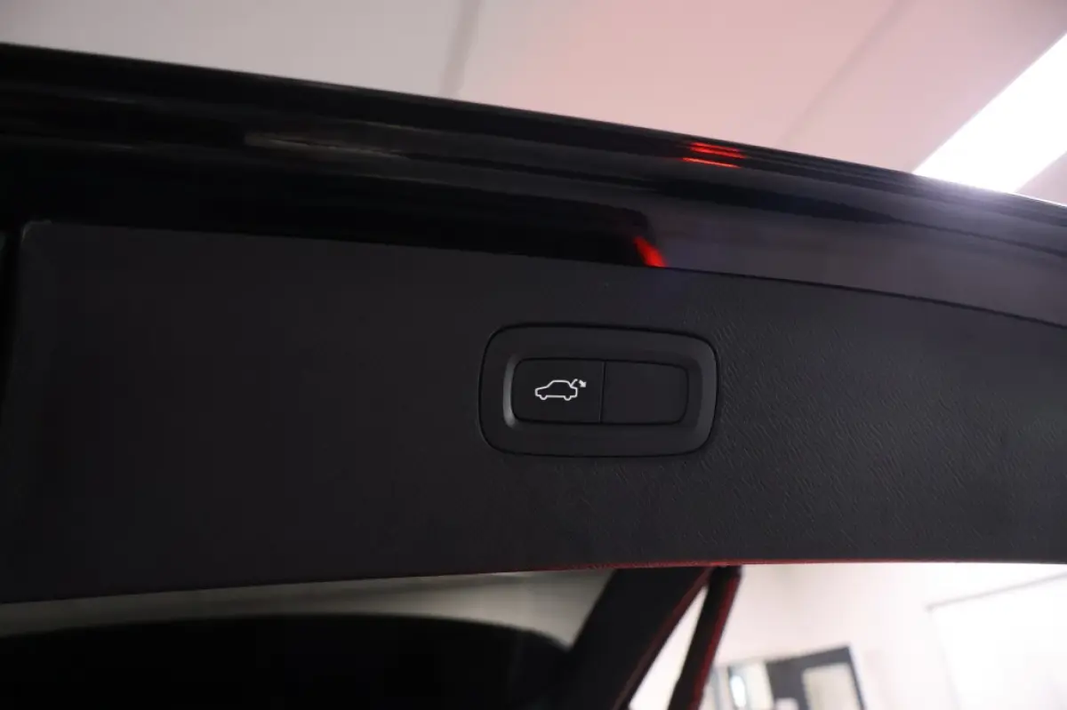 2.0 T5 AWD Momentum | Leder | Trekhaak