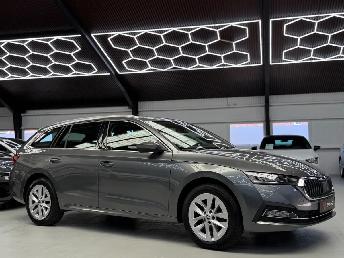 1.5 e-TSI CarPlay Camera
