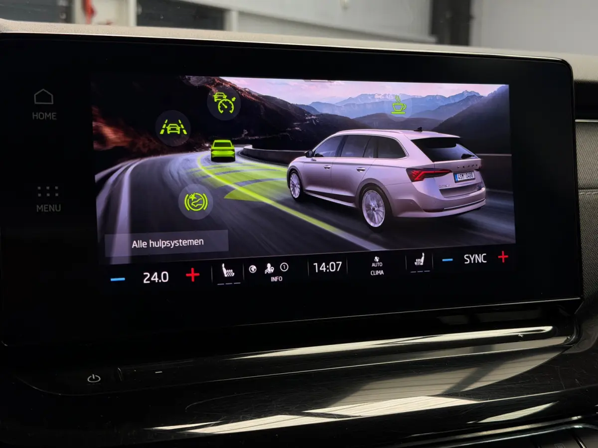 1.5 e-TSI CarPlay Camera