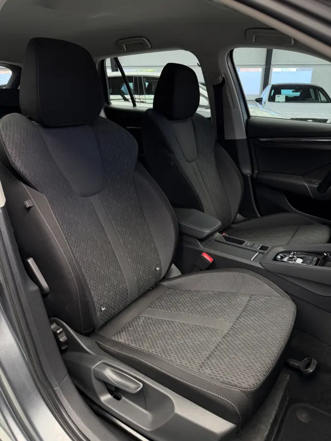 1.5 e-TSI CarPlay Camera
