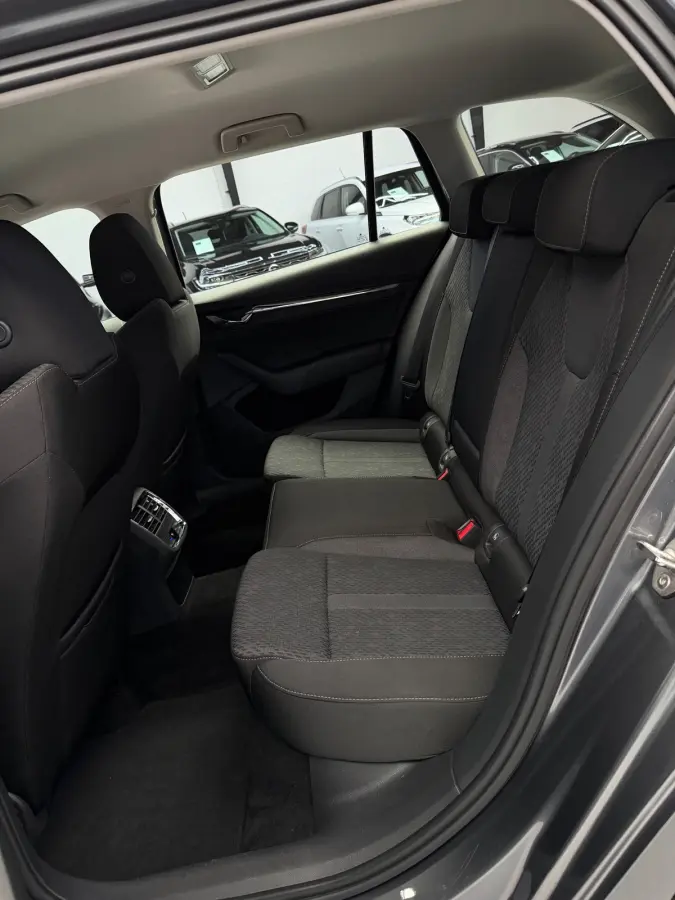 1.5 e-TSI CarPlay Camera