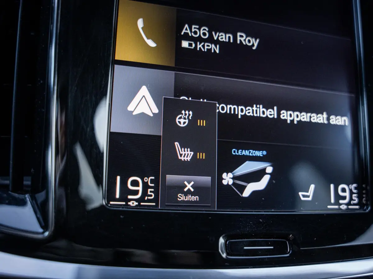 2.0 T8 Recharge AWD R-Design - HEICO Pack l ACC l Pano l H/Kardon l Memory