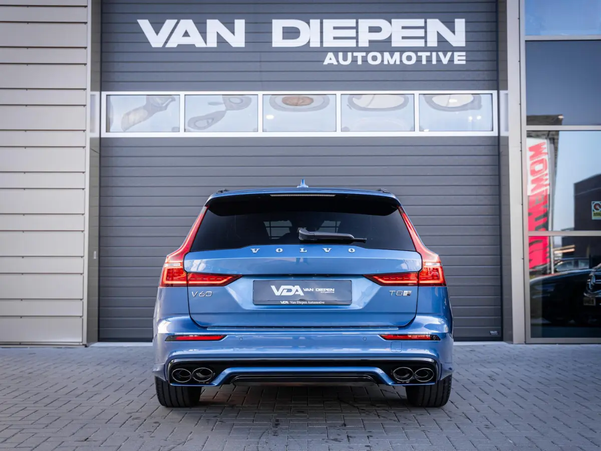 2.0 T8 Recharge AWD R-Design - HEICO Pack l ACC l Pano l H/Kardon l Memory