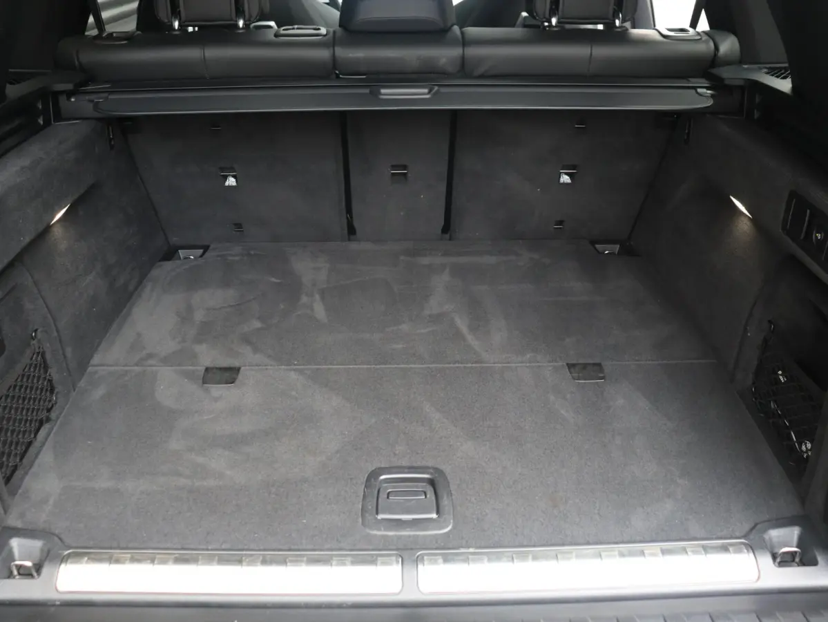 xDrive50e | SoH 100% | M Sportpakket Pro | Panodak | Trekhaak | Driving Assistant Prof. | M Multifunctionele Stoelen | Harman Kardon | Stoelmassage | Soft Close | M-Performance | 22'' LMV