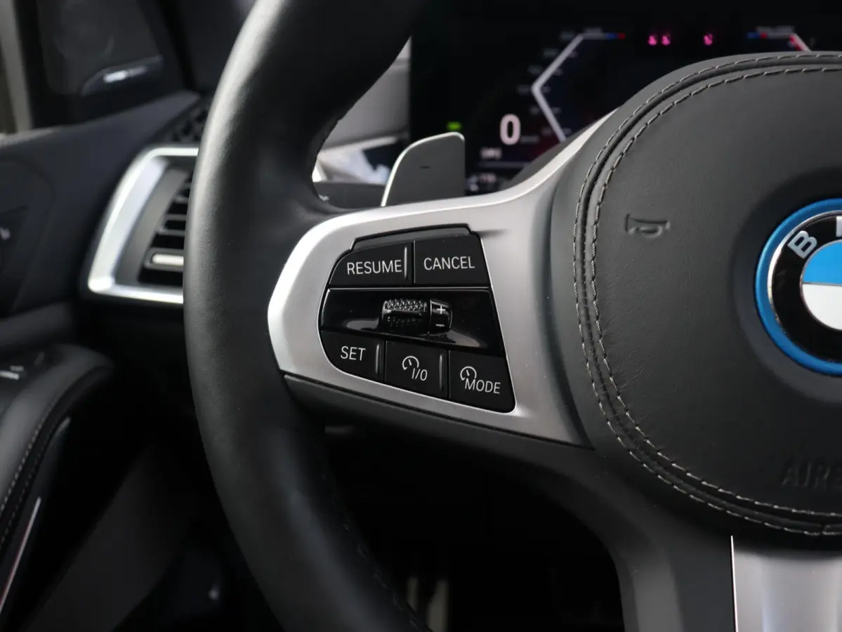 xDrive50e | SoH 100% | M Sportpakket Pro | Panodak | Trekhaak | Driving Assistant Prof. | M Multifunctionele Stoelen | Harman Kardon | Stoelmassage | Soft Close | M-Performance | 22'' LMV