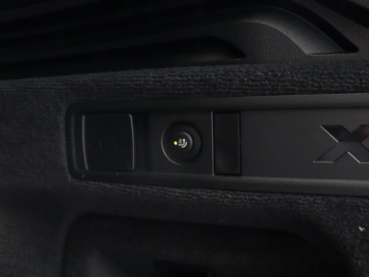 xDrive50e | SoH 100% | M Sportpakket Pro | Panodak | Trekhaak | Driving Assistant Prof. | M Multifunctionele Stoelen | Harman Kardon | Stoelmassage | Soft Close | M-Performance | 22'' LMV