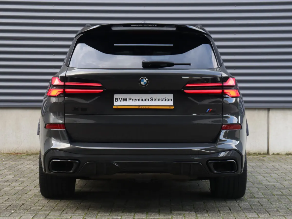 xDrive50e | SoH 100% | M Sportpakket Pro | Panodak | Trekhaak | Driving Assistant Prof. | M Multifunctionele Stoelen | Harman Kardon | Stoelmassage | Soft Close | M-Performance | 22'' LMV